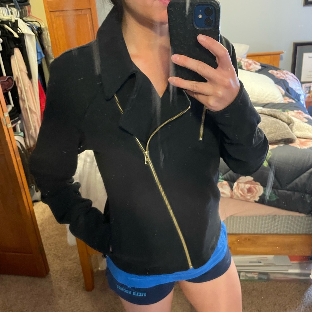 Lululemon black zip up sweater - Picture 5 of 9